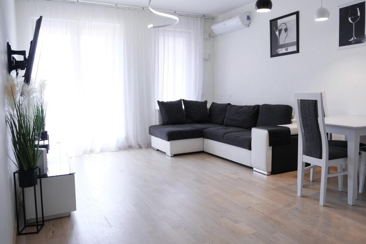 D&A Apartments Obozowa وارسو المظهر الخارجي الصورة