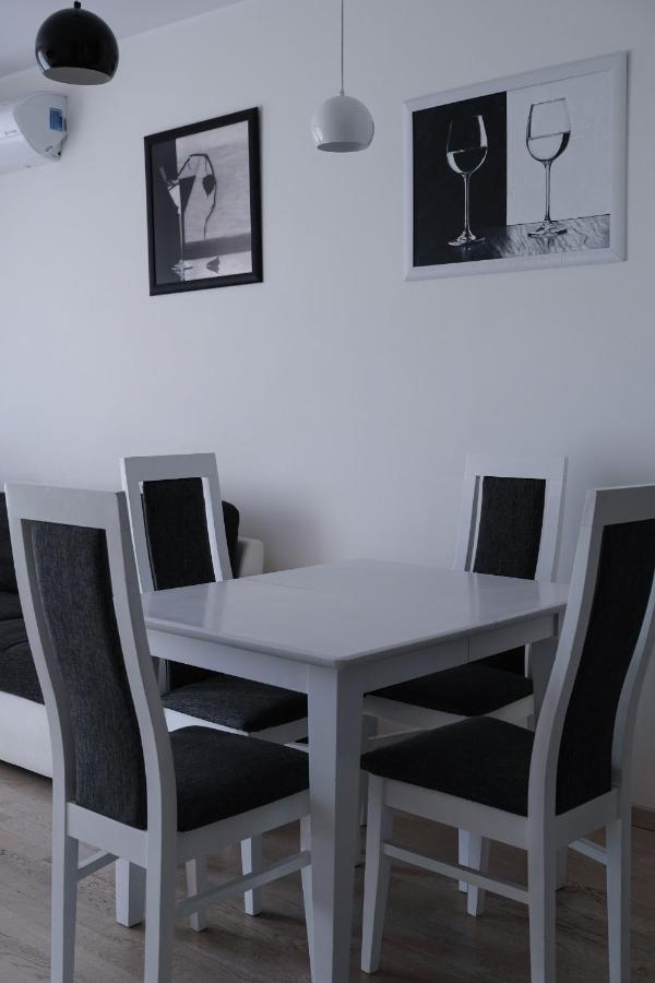 D&A Apartments Obozowa وارسو المظهر الخارجي الصورة